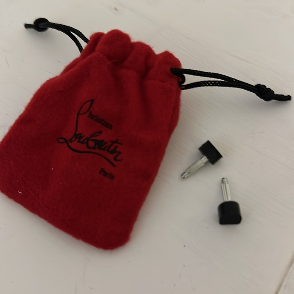 Christian Louboutin heel taps - Picture 2 of 2